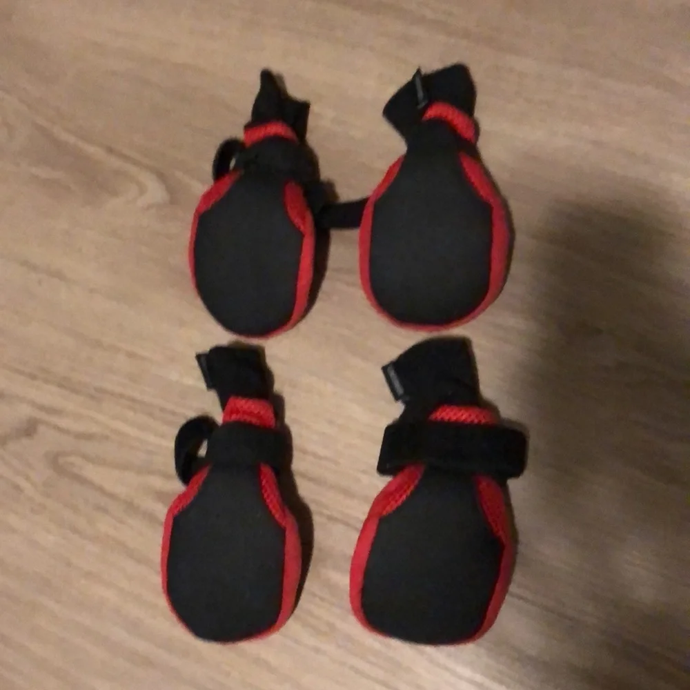 Lonsuneer Dog Foot Protectors & A Harness Size Medium
